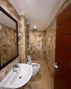 Imgi 4 Modern 5 Bedroom 5 240x300